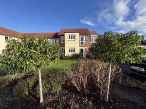 Ground Floor Flat- click for photo gallery